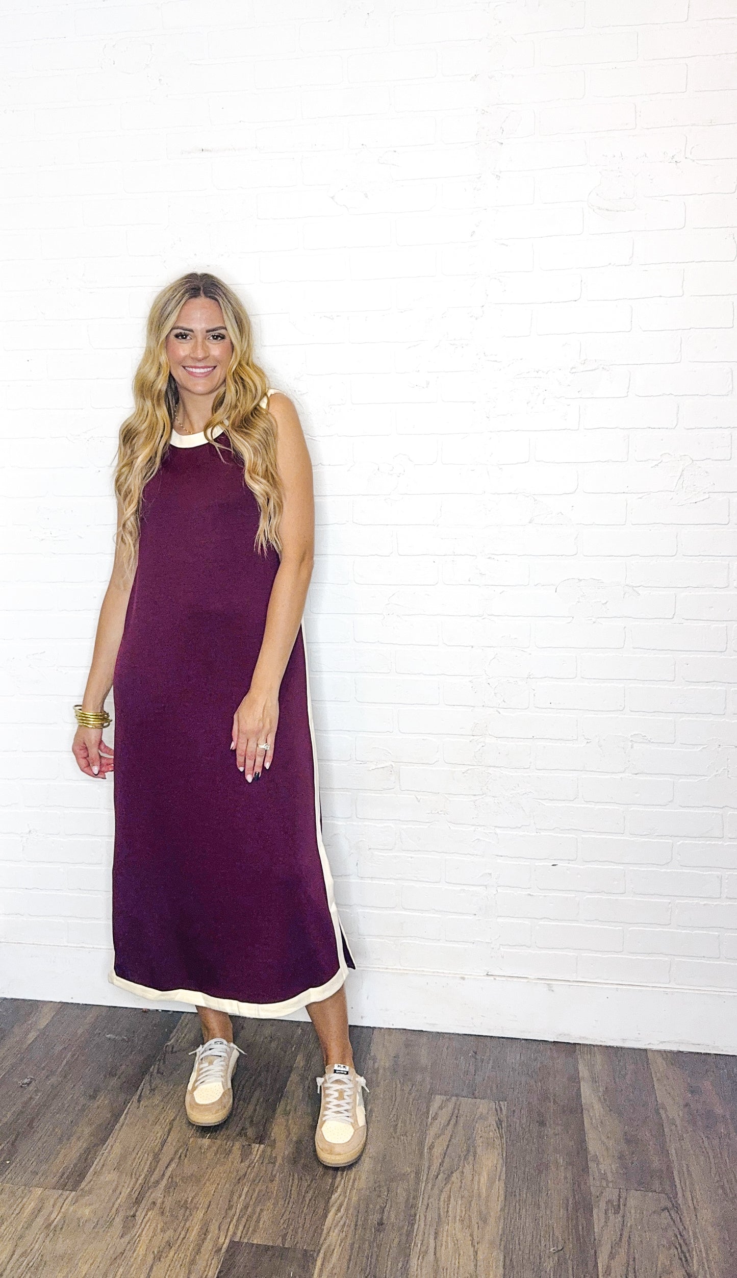 Contrast Sleeveless Midi Dress