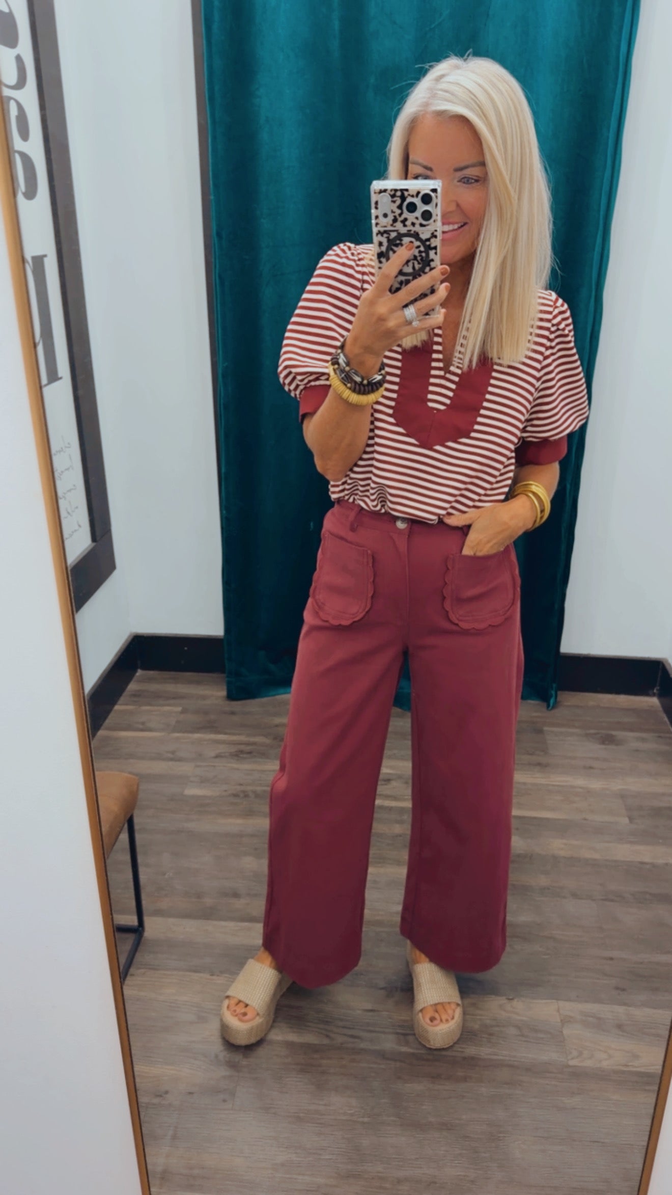 Solid Contrast Detail Stripe Top
