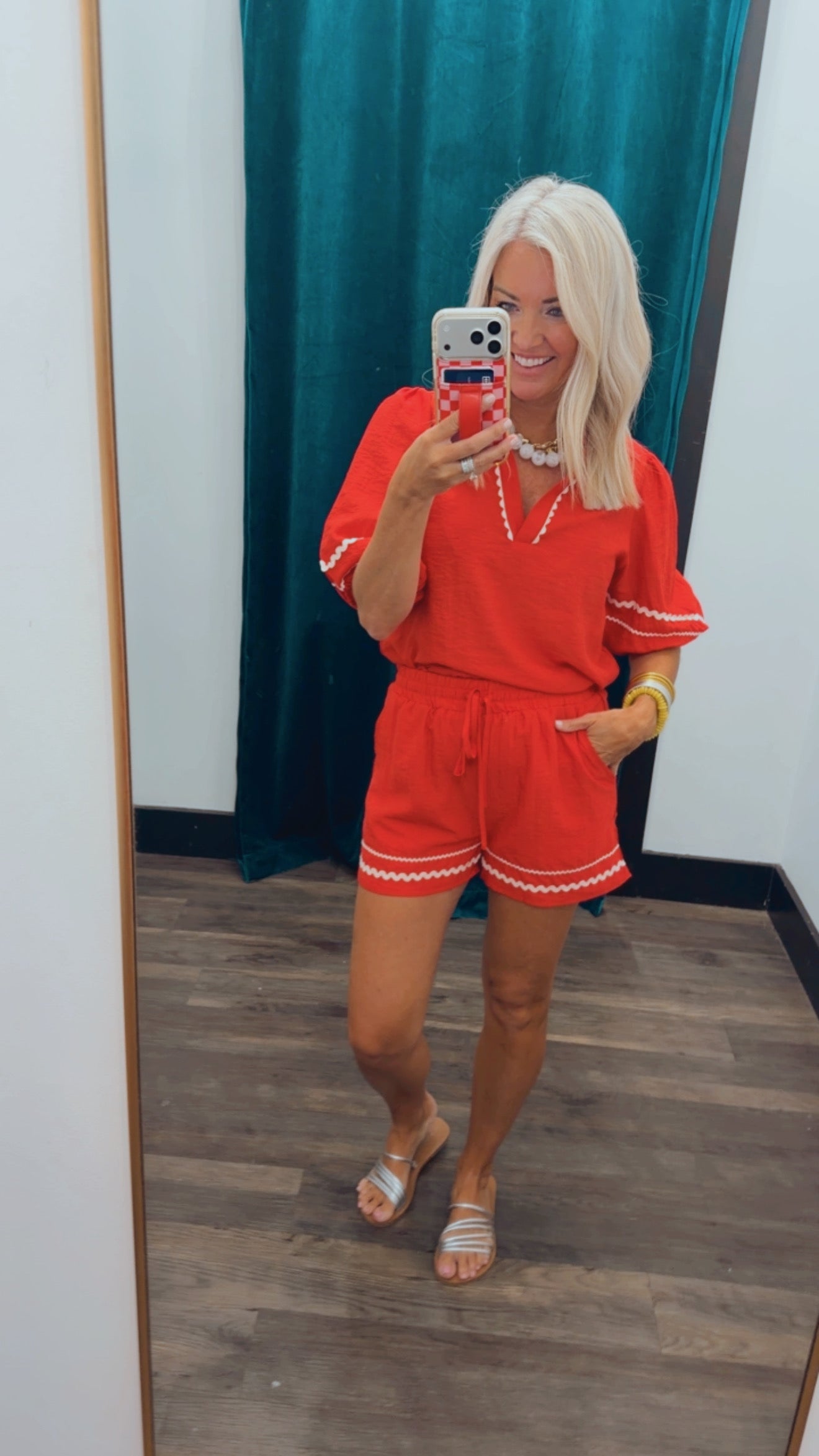 Wavy Contrast Trim Blouse