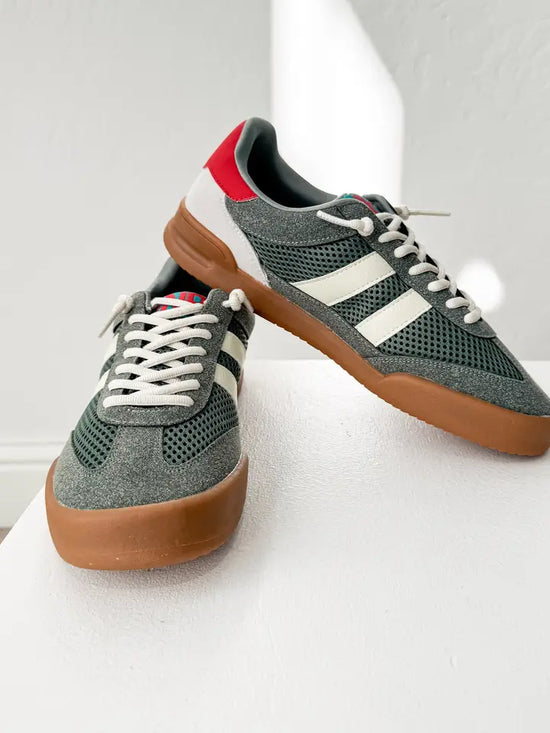 Brita Sneaker