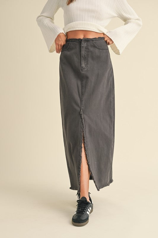 FRAY EDGE DETAIL SLIT FRONT SKIRT