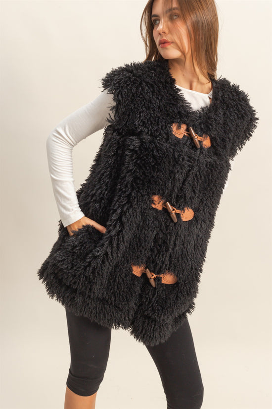 Toggle Closure Fuzzy Vest